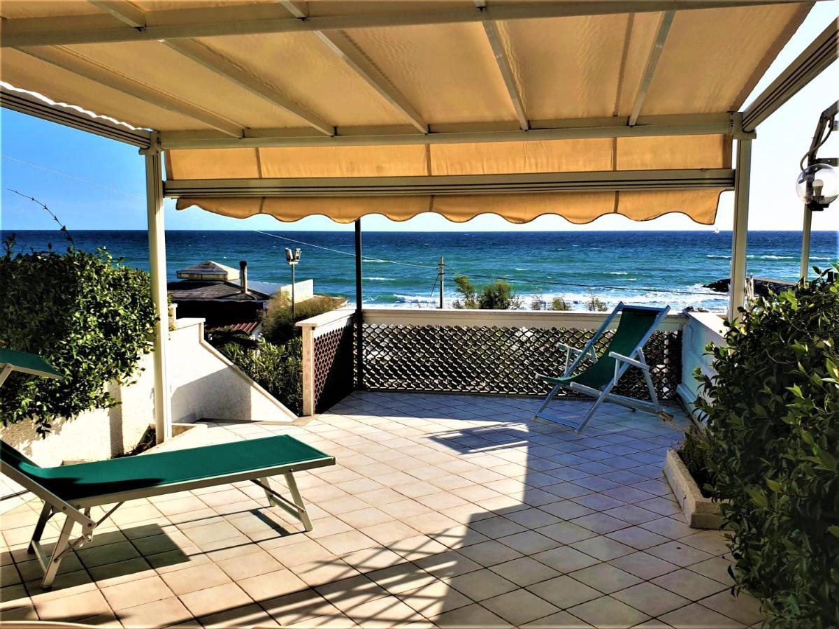 La Villa Fronte Spiaggia Bandiera Blu Sperlonga Εξωτερικό φωτογραφία