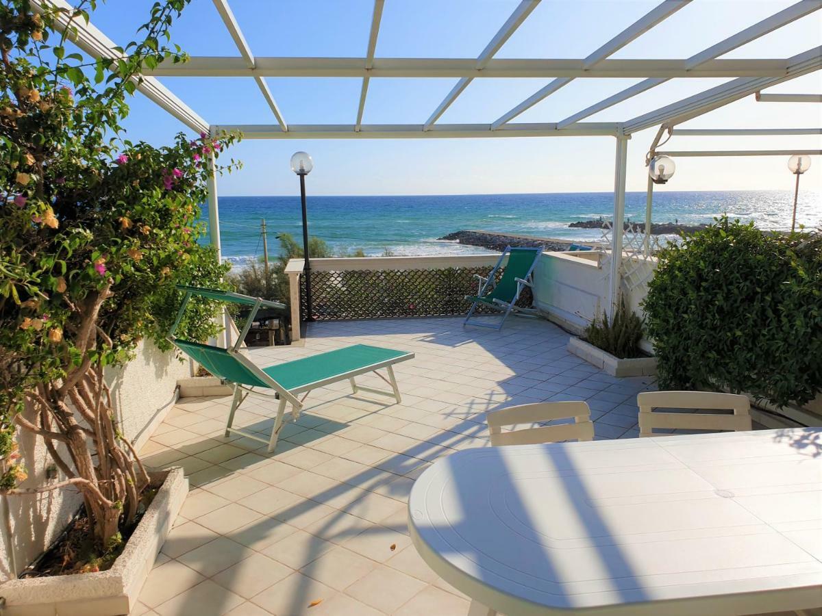 La Villa Fronte Spiaggia Bandiera Blu Sperlonga Εξωτερικό φωτογραφία